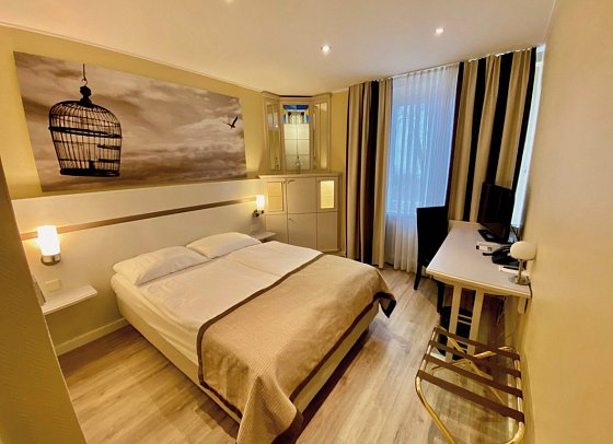 Park Hotel Hamburg Arena - Wohnbeispiel Doppelzimmer Standard (Zimmercodierung DG1)