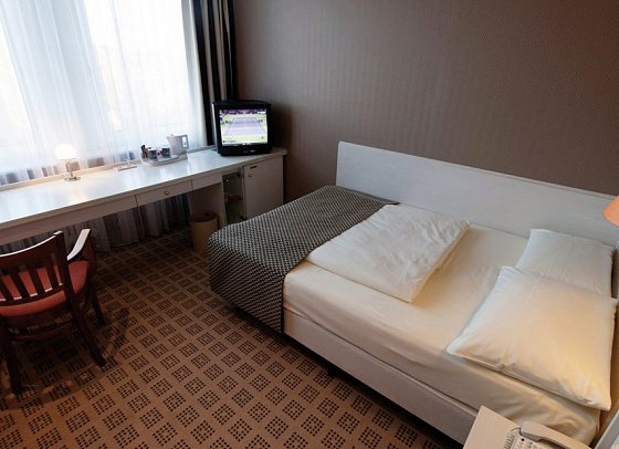 Park Hotel Hamburg Arena - Wohnbeispiel Doppelzimmer Standard (Zimmercodierung DG1)