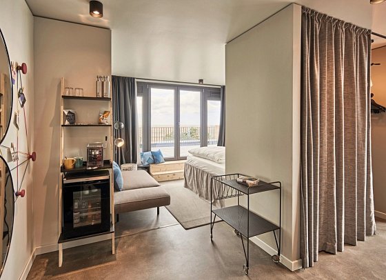 Urban Nature St. Peter Ording - Wohnbeispiel Juniorsuite Cloud Climber Nordseeblick (Zimmercodierung JC)