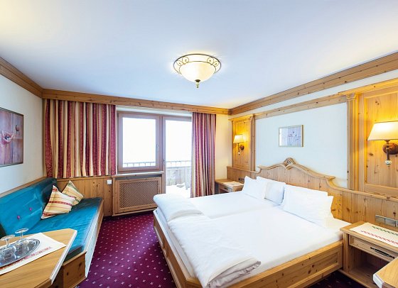 Alpenromantik-Hotel Wirler Hof - Wohnbeispiel Doppelzimmer Gorfenspitze (Zimmercodierung DB1)