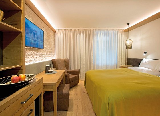 Alpenresort Schwarz - Wohnbeispiel Einzelzimmer Feldern (Zimmercodierungen EB1 & EB3)