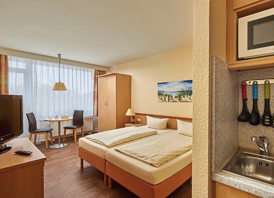 Ferien- und Freizeitpark Weissenhäuser Strand - Wohnbeispiel An der Düne 1 Raum Appartement 25 qm (Zimmercodierungen SB1 & SBC)