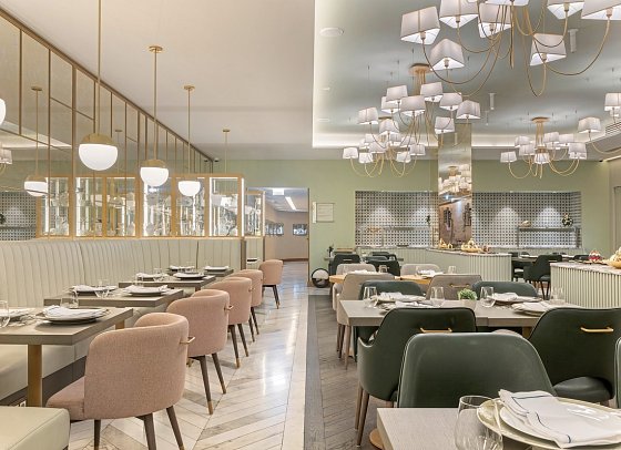 The Emerald House Lisbon, Curio Collection by Hilton