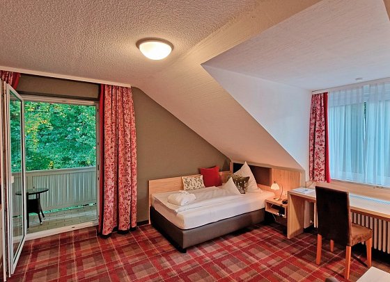 Ringhotel Sonneck - Wohnbeispiel Einzelzimmer Balkon (Zimmercodierung EB2)