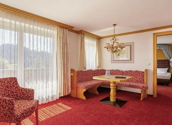 Alpenhotel Oberstdorf - ein Rovell Hotel - Wohnbeispiel Doppelzimmer Komfort Haupthaus (Zimmercodierung DB3)