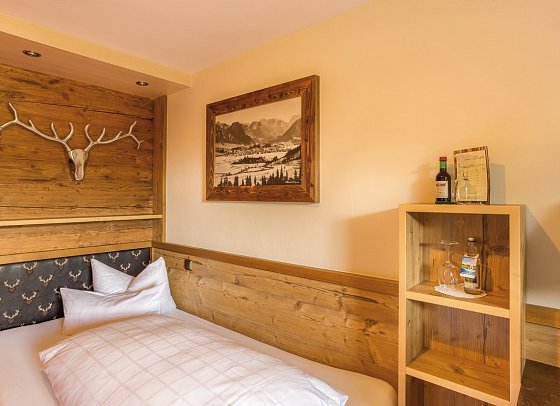 Alpenhotel Oberstdorf - ein Rovell Hotel - Wohnbeispiel Einzelzimmer (Zimmercodierung EB1)