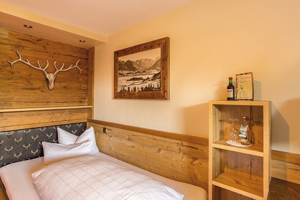 Alpenhotel Oberstdorf - ein Rovell Hotel - Wohnbeispiel Einzelzimmer (Zimmercodierung EB1)
