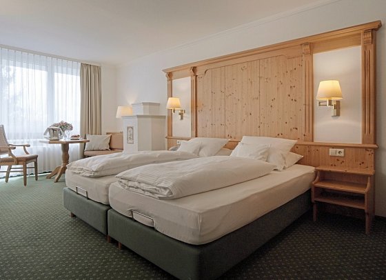 Berghotel Jägerhof - Wohnbeispiel Doppelzimmer Komfort (Zimmercodierungen DF1, DF2, EF1 & DE1)