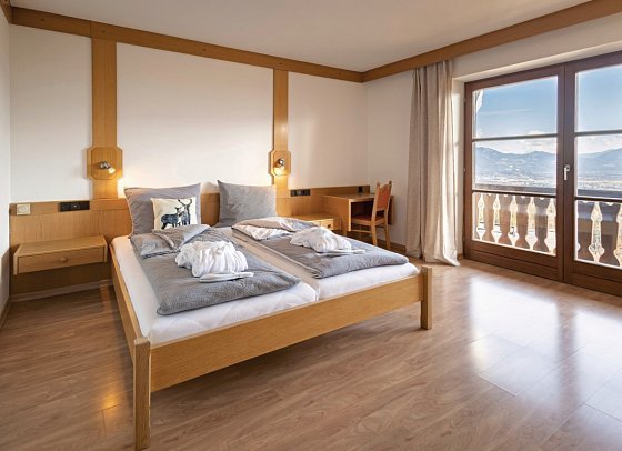 Neubichler Alm - Wohnbeispiel Doppelzimmer Panoramablick (Zimmercodierung DB2)