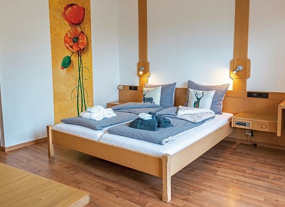 Neubichler Alm - Wohnbeispiel Doppelzimmer Panoramablick (Zimmercodierung DB2)