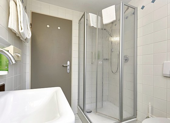Hotel Bayern Vital - Beispiel Bad Doppelzimmer (Zimmercodierung DB1)