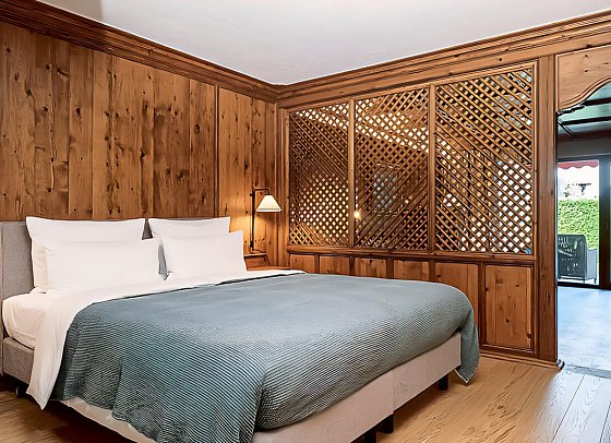 HENRI Hotel Garmisch-Partenkirchen - Wohnbeispiel Doppelzimmer Salon (Zimmercodierung SAL)