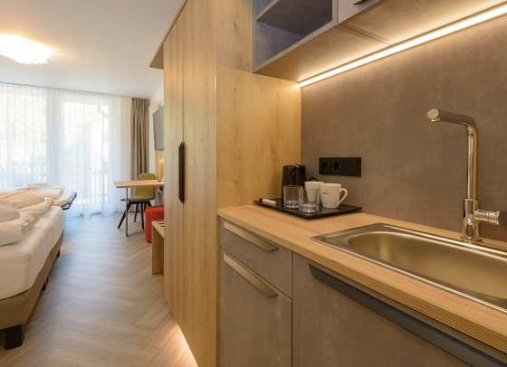BERGlässig Hotel Bodenmais - Wohnbeispiel Appartement Deluxe Typ 1 (Zimmercodierung AD1)