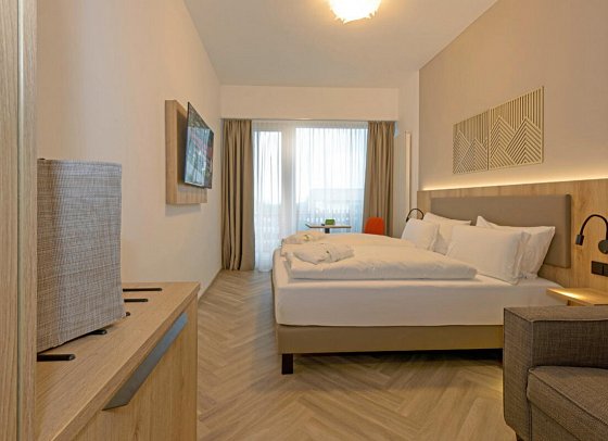 BERGlässig Hotel Bodenmais - Wohnbeispiel Doppelzimmer Deluxe (Zimmercodierung DD3)