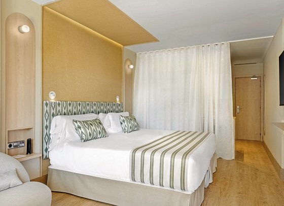 Barceló Illetas Albatros - Wohnbeispiel Doppelzimmer Superior mit Terrasse (Zimmercodierung DS1)