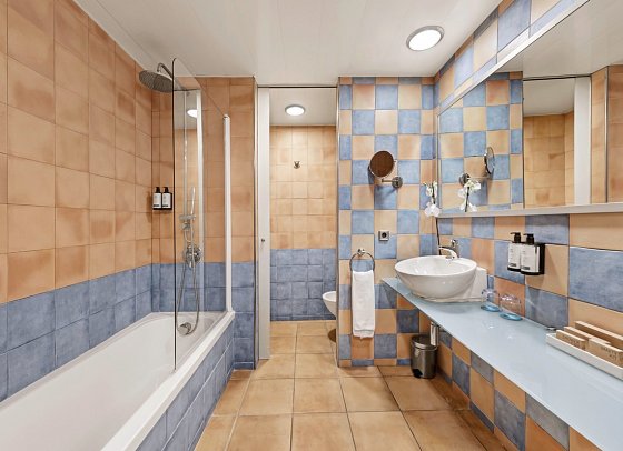 Occidental Playa de Palma - Beispiel Bad Doppelzimmer Superior (Zimmercodierung DS1)