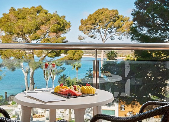 Hipotels Eurotel Punta Rotja - Beispiel Balkon Doppelzimmer Meerblick (Zimmercodierung DBM)