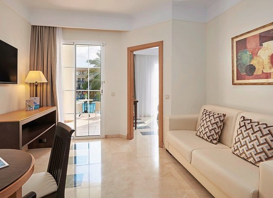 Grupotel Playa de Palma Suites & Spa - Wohnbeispiel Suite Poolblick (Zimmercodierung WBP)