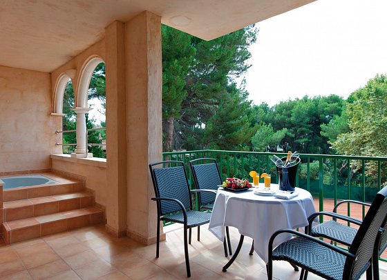 Lago Garden & Spa - Beispiel Terrasse (Zimmercodierungen WB2 & WB1)