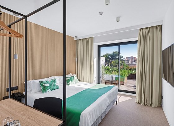 Paradiso Garden - Wohnbeispiel Doppelzimmer Poolblick (Zimmercodierungen D1P & D2P)