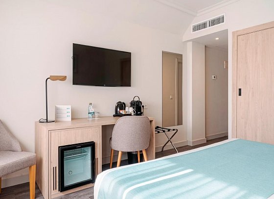 AluaSoul Palma - Wohnbeispiel Doppelzimmer Premium My Favourite Club mit Bali Bett (Zimmercodierung DM1)
