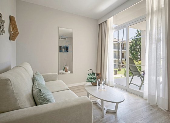 Blau Colonia Sant Jordi - Wohnbeispiel Suite Gartenblick (Zimmercodierungen W1G & W2G)