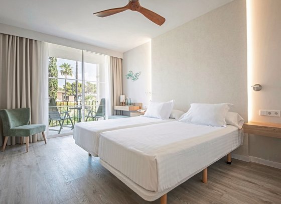 Blau Colonia Sant Jordi - Wohnbeispiel Doppelzimmer Superior (Zimmercodierungen DS1, DS2, DC2 & DC3)