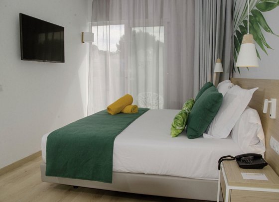 BQ Paguera Boutique - Wohnbeispiel Doppelzimmer Poolblick (Zimmercodierung DBP)