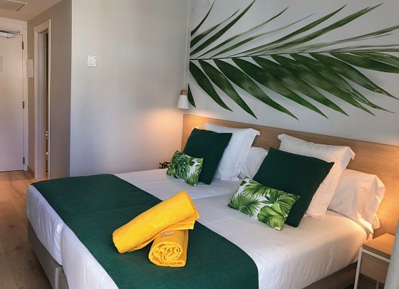 BQ Paguera Boutique - Wohnbeispiel Doppelzimmer Superior Poolblick (Zimmercodierung DSP)