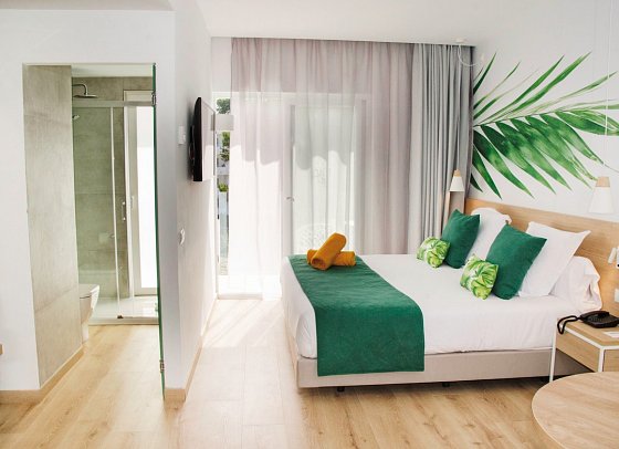 BQ Paguera Boutique - Wohnbeispiel Doppelzimmer Superior Poolblick (Zimmercodierung DSP)