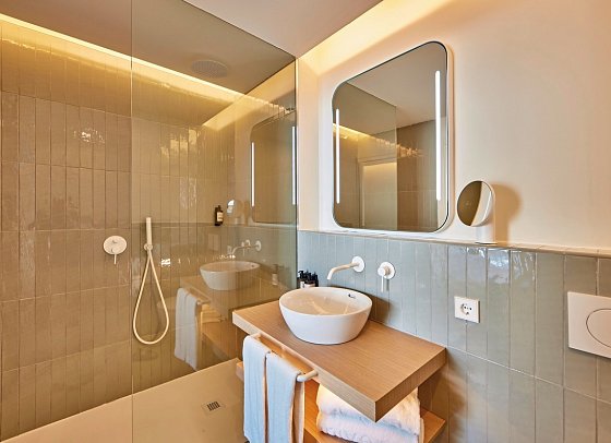 Universal Hotel Aquamarin - Beispiel Bad (Zimmercodierung DB1)
