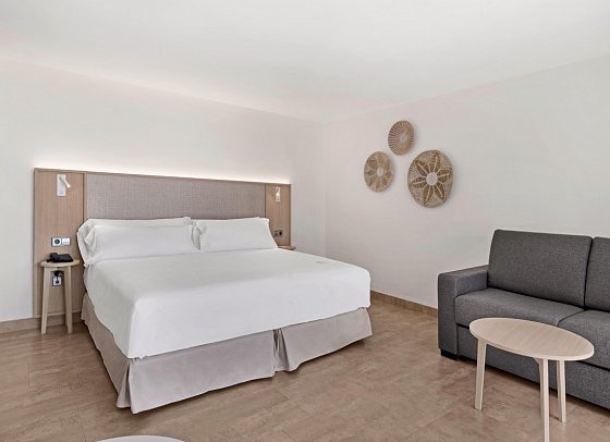 Occidental Cala Viñas - Wohnbeispiel Familienzimmer (Zimmercodierung FB1)