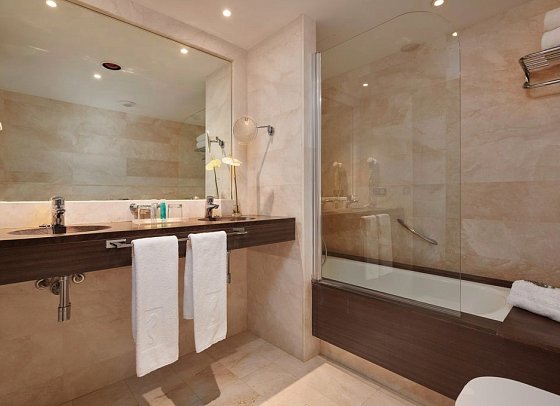 Hipotels Cala Millor Park - Beispiel Bad (Zimmercodierung JB1)