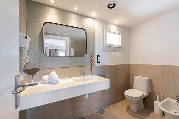 Valentin Somni Hotel & Suites - Wohnbeispiel Doppelzimmer Silver Premium Poolblick (Zimmercodierung DM1)