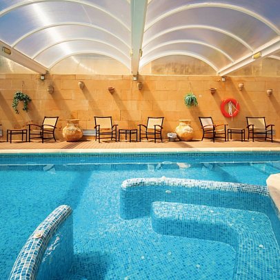 Valentin Somni Hotel & Suites