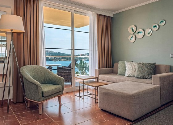 Iberostar Selection Jardín del Sol Suites - Wohnbeispiel Juniorsuite Star Prestige Meerblick (Zimmercodierungen JO1 & JO2)