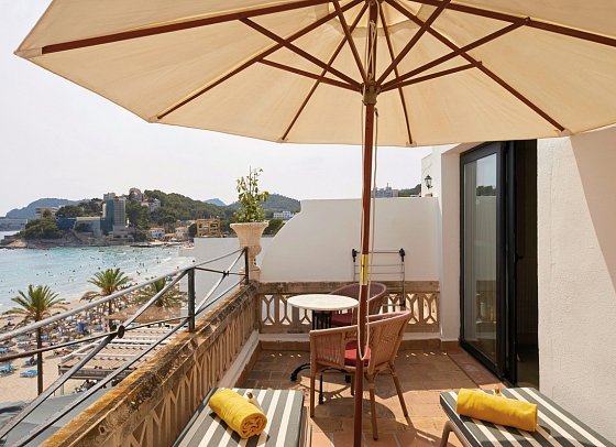 Secrets Mallorca Villamil Resort & Spa - Beispiel Terrasse Suite frontaler Meerblick Preferred Club (Zimmercodierung WTM)