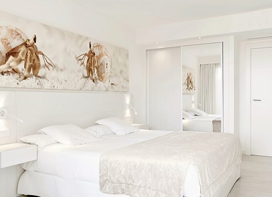 Iberostar Waves Cristina - Wohnbeispiel Doppelzimmer (Zimmercodierungen DB1 & DB2)