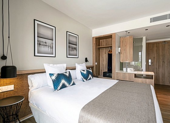 THB Bamboo Alcudia - Wohnbeispiel Doppelzimmer Poolblick (Zimmercodierung DBP)
