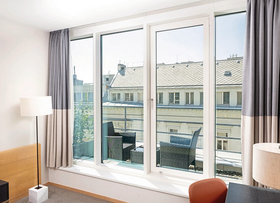 K+K Hotel Fenix - Wohnbeispiel Doppelzimmer Klassik mit Balkon (Zimmercodierung DB2)