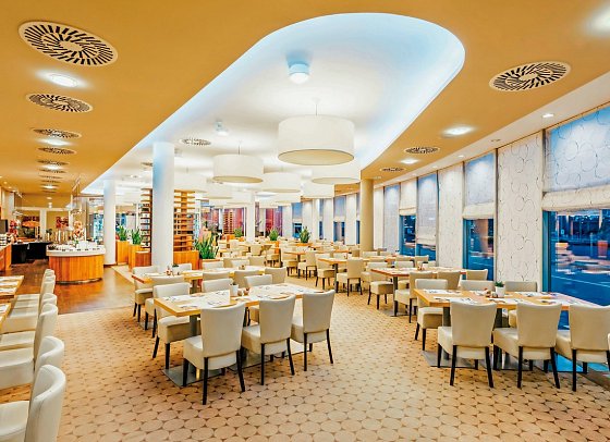 Aquapalace Hotel Prague