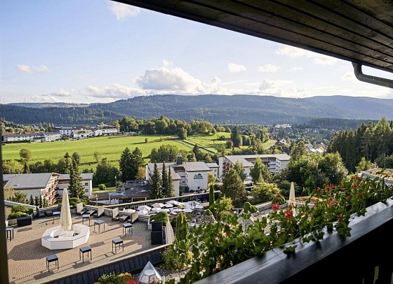 Vier Jahreszeiten am Schluchsee - Ausblick Doppelzimmer Klassik Süd (Zimmercodierung DB2)