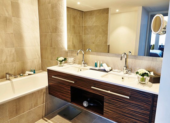 Steigenberger Hotel Köln - Wohnbeispiel Doppelzimmer Business (Zimmercodierungen DB1 & DC1)