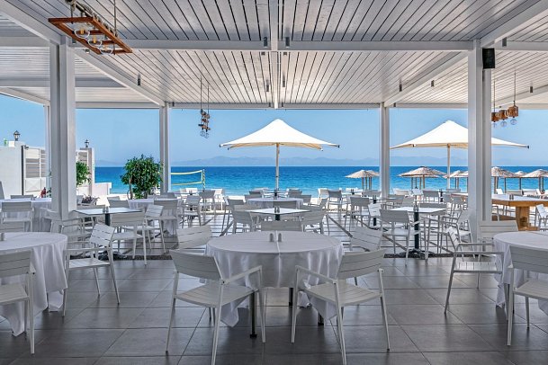 Avra Beach Resort