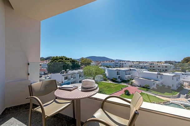 Avra Beach Resort - Wohnbeispiel Doppelzimmer Superior Gartenblick (Zimmercodierung DSG)