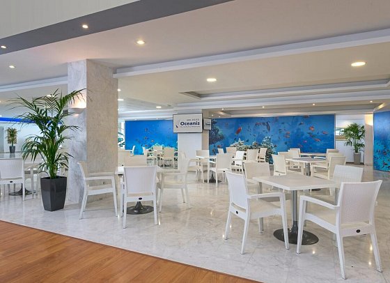 Oceanis Beach