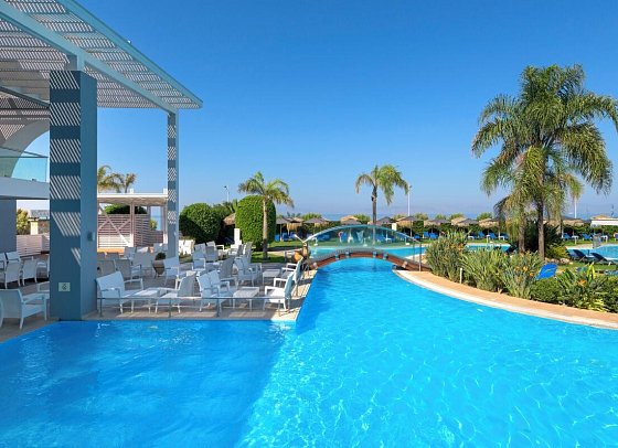 Oceanis Beach