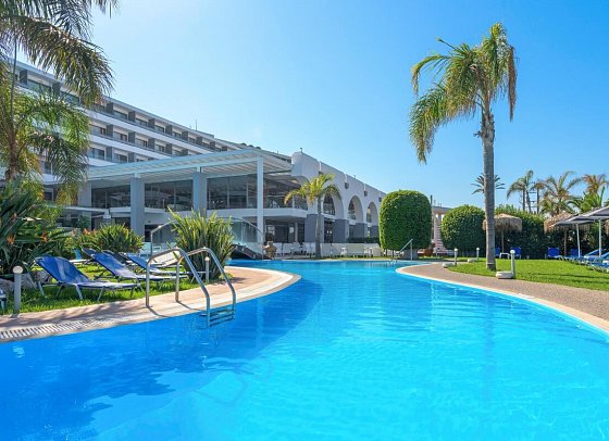 Oceanis Beach