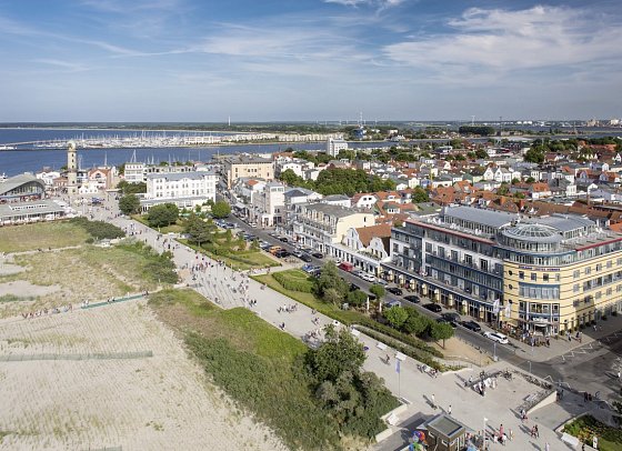 Strand-Hotel Hübner - Luftaufnahme