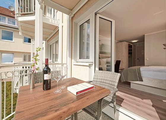 R&R Strandhotel Baabe - Wohnbeispiel Doppelzimmer Balkon (Zimmercodierung DB1)